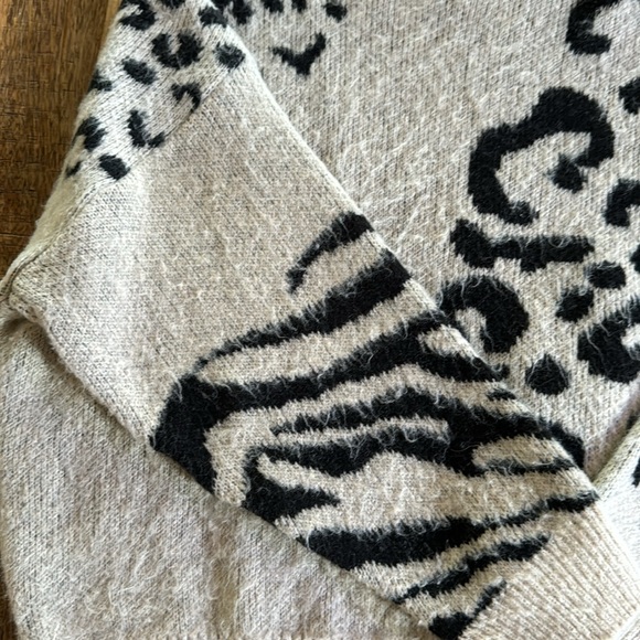 Topshop animal print sweater size 8-10 - Picture 2 of 5
